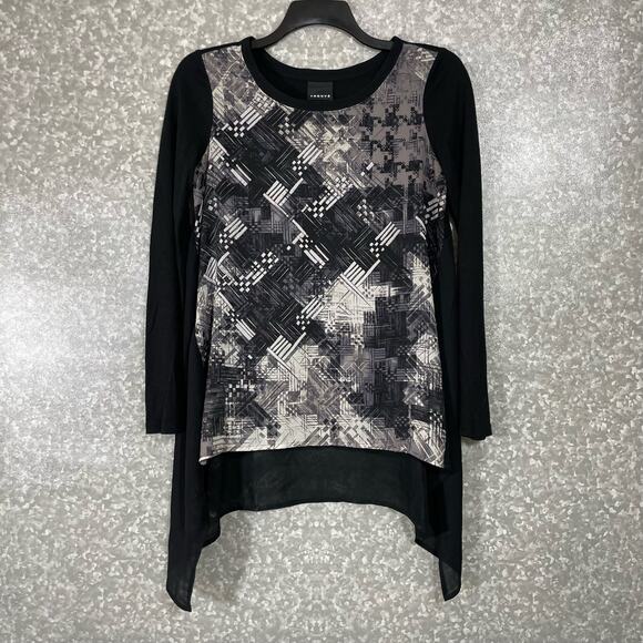 Trouve Black & White Abstract Pattern Hi-Low Hem Top - Size Small - Long Sleeve - Picture 1 of 6